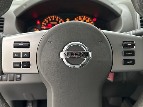 Used 2019 Nissan Frontier SV image 15