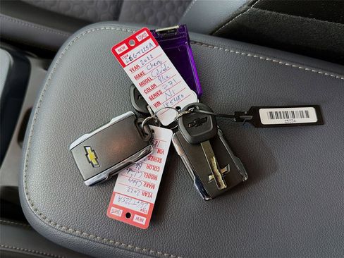 Used 2022 Chevrolet Colorado Z71 w/ LPO, Tonneau and Step Package image 32