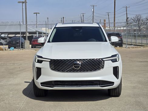 Used 2025 Volvo XC90 B6 Ultra w/ Protection Package Premier image 6