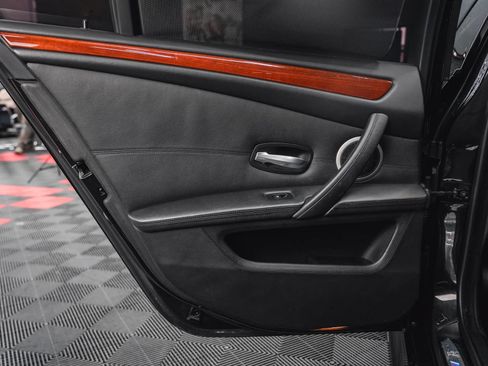 Used 2008 BMW M5 RWD image 39