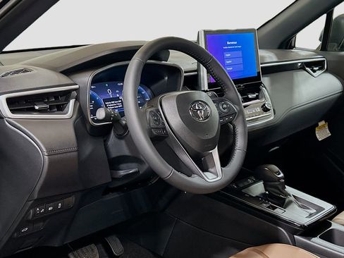 New 2026 Toyota Corolla Cross XLE w/ Convenience Package FWD image 9