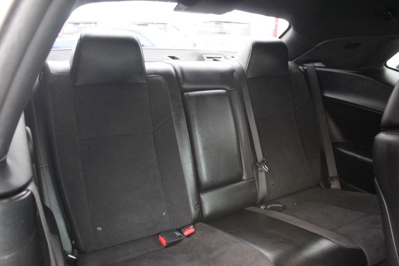 Used 2019 Dodge Challenger GT w/ Plus Package RWD image 11