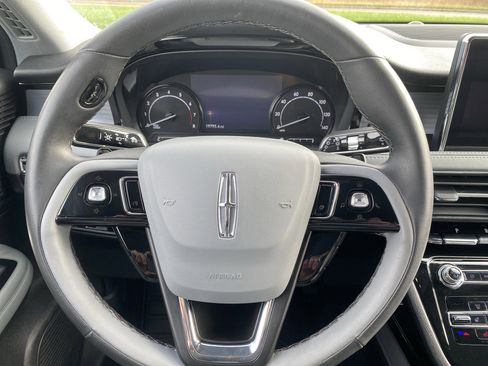 Used 2022 Lincoln Corsair AWD w/ Equipment Group 101A image 12