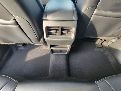 Used 2024 Ford Edge SEL image 26