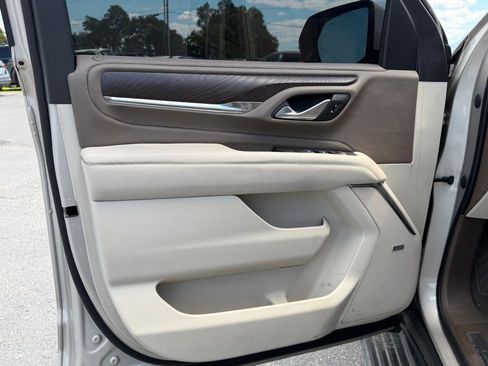 Used 2022 GMC Yukon Denali AWD/4WD image 13