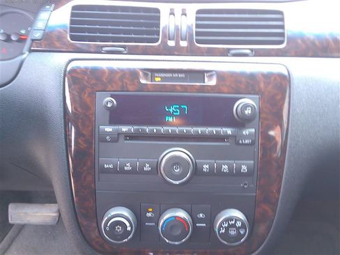 Used 2012 Chevrolet Impala LS FWD image 13