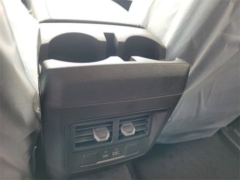 New 2026 GMC Canyon Elevation w/ Convenience Package image 6