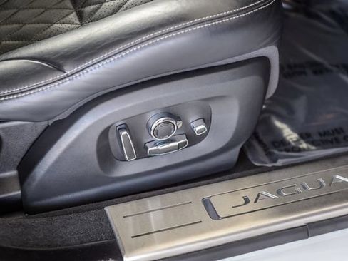 Used 2019 Jaguar XJ L Portfolio RWD image 43