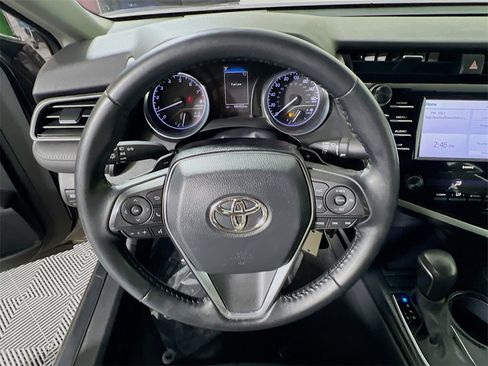 Certified 2020 Toyota Camry SE w/ Carpet Mat Package image 11