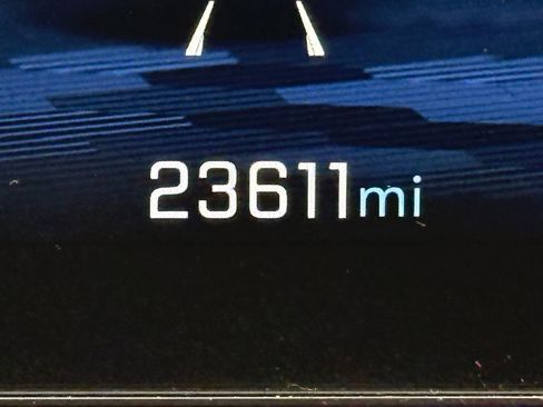 Used 2025 Chevrolet Equinox LT image 32