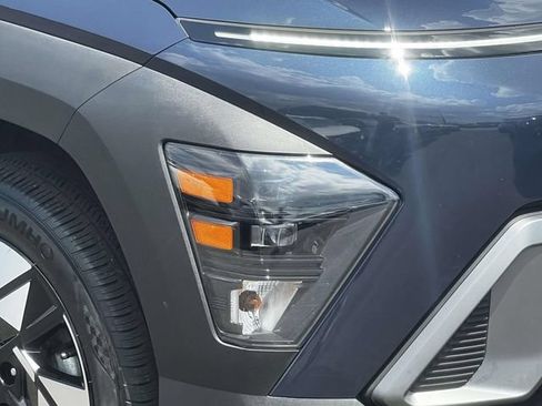 Certified 2024 Hyundai Kona SEL AWD/4WD image 8