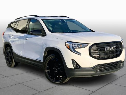 Used 2021 GMC Terrain SLT w/ Infotainment Package II image 3