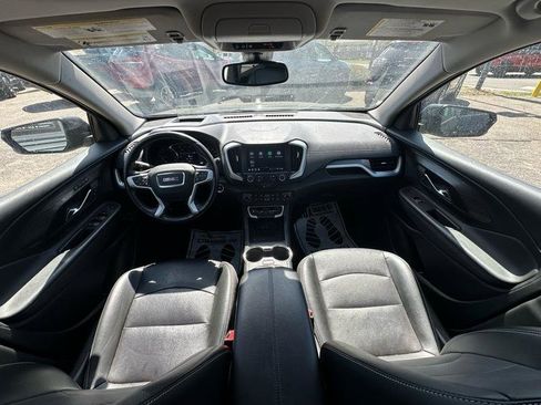 Used 2022 GMC Terrain SLT w/ Tech Package AWD/4WD image 14