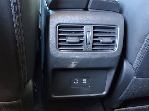 Used 2024 Nissan Rogue Platinum image 24