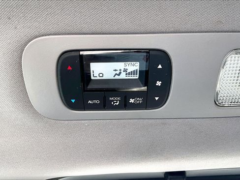 Used 2018 Honda Odyssey EX-L image 24
