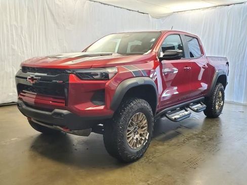 New 2026 Chevrolet Colorado ZR2 w/ Technology Package image 2