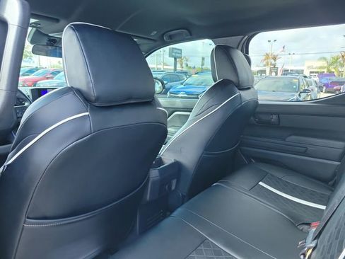 Used 2025 Toyota Tacoma SR image 12