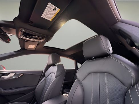 Used 2024 Audi S5 Premium Plus w/ Premium Plus Package image 25