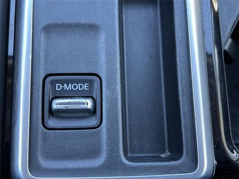 Certified 2023 Nissan Pathfinder SL w/ SL Premium Package image 10