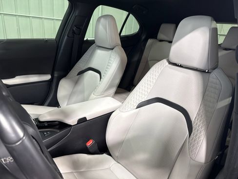 Used 2020 Lexus UX 250h w/ Premium Package AWD/4WD image 24