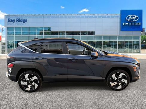Used 2024 Hyundai Kona Limited AWD/4WD image 2