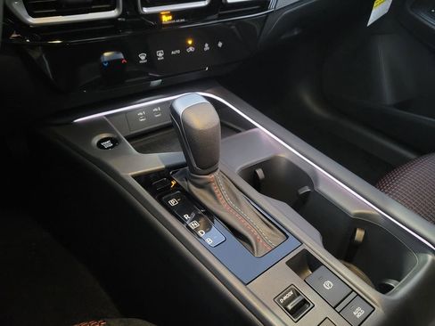 New 2026 Nissan Sentra SR w/ Floor Mat Package image 9