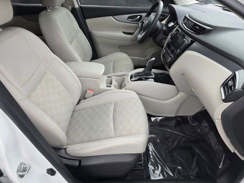 Used 2020 Nissan Rogue Sport SV w/ Technology Package image 27