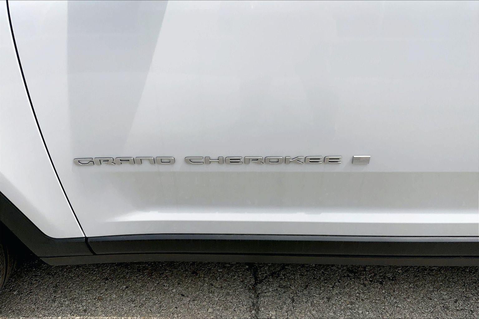 New 2026 Jeep Grand Cherokee Limited w/ Luxury Tech Group II AWD/4WD image 20