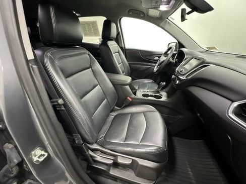 Used 2018 Chevrolet Equinox LT FWD image 27