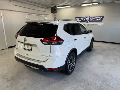Used 2019 Nissan Rogue SV w/ Sun & Sound Touring Package AWD/4WD image 8