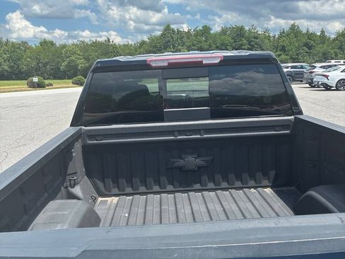 Used 2019 Chevrolet Silverado 1500 LT Trail Boss AWD/4WD image 6