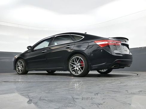 Used 2015 Toyota Avalon Limited image 32