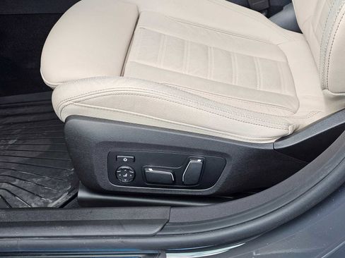Used 2026 BMW 330i xDrive Sedan w/ M Sport Package image 24