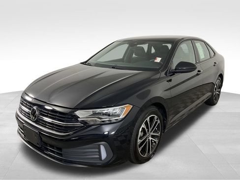Used 2023 Volkswagen Jetta Sport FWD image 4