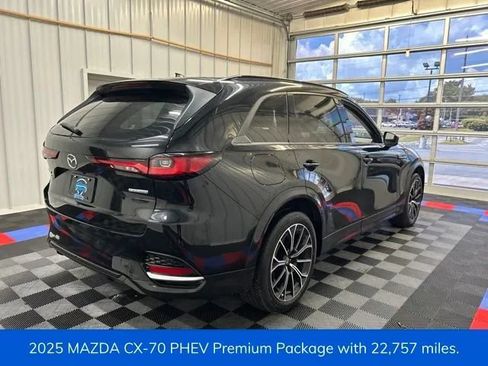 Used 2025 MAZDA CX-70 Plug-In Hybrid w/ Premium Pkg AWD/4WD image 3