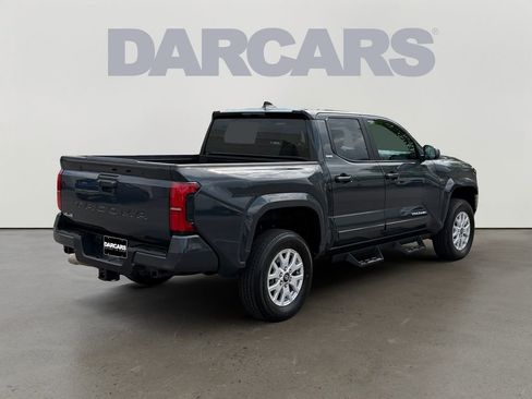 Used 2024 Toyota Tacoma SR5 AWD/4WD image 7
