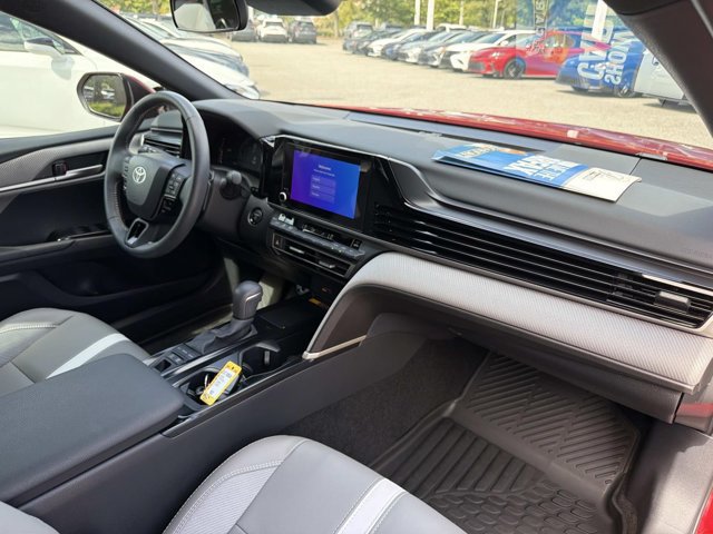 Used 2026 Toyota Camry SE FWD image 18