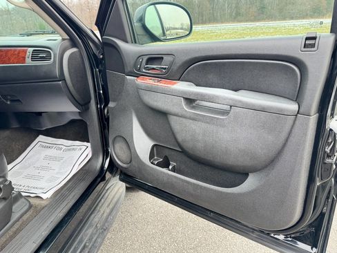 Used 2012 Chevrolet Tahoe LT image 17