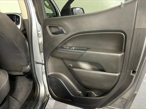 Used 2019 Chevrolet Colorado LT w/ LT Convenience Package AWD/4WD image 36