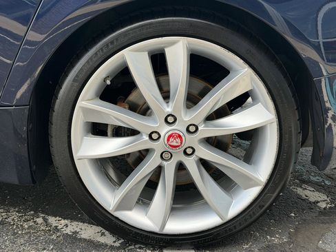 Used 2015 Jaguar XF Sport AWD/4WD image 33