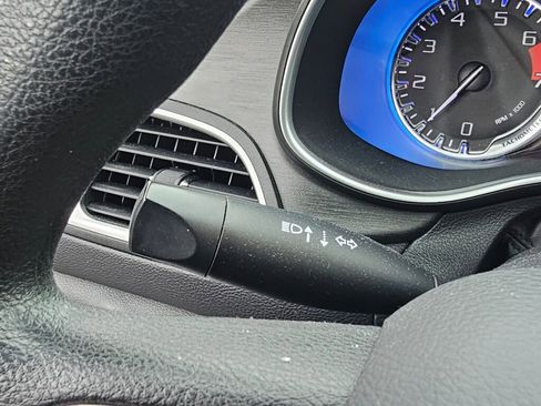 Used 2016 Chrysler 200 LX image 39