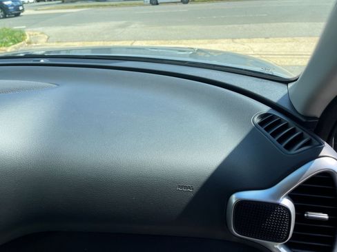 Used 2025 Kia Soul LX w/ LX Technology Package FWD image 35