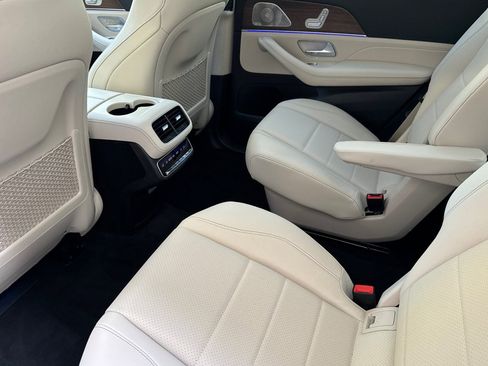 New 2026 Mercedes-Benz GLS 450 4MATIC image 11