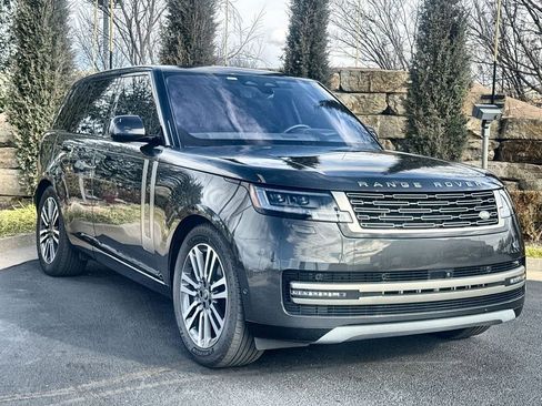 Used 2023 Land Rover Range Rover SE image 7
