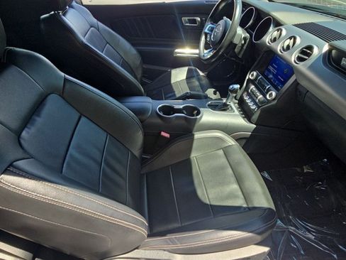 Used 2022 Ford Mustang Premium RWD image 19