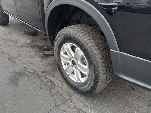 Used 2025 Ford Ranger XL image 10