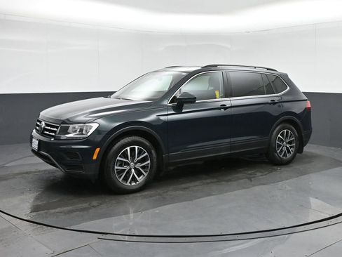 Used 2019 Volkswagen Tiguan SEL image 3