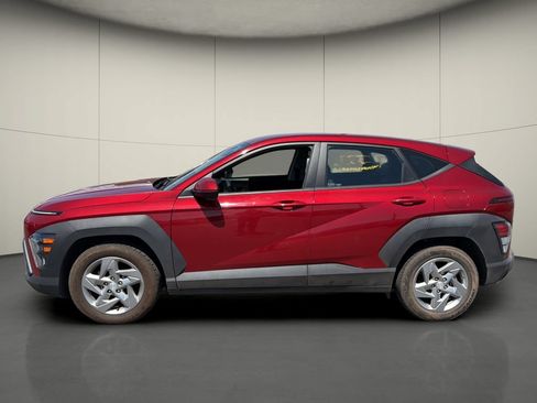 Used 2024 Hyundai Kona SE FWD image 4