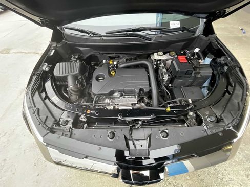 Used 2025 Chevrolet Equinox ACTIV w/ Safety and Technology Package image 30