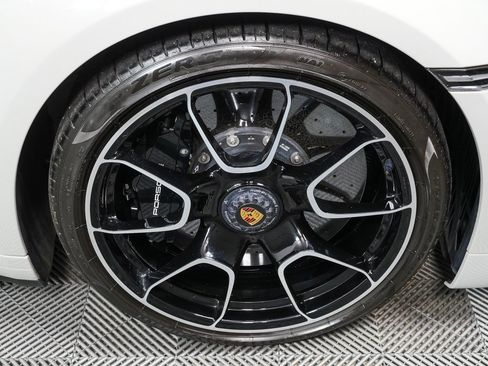 Certified 2021 Porsche 911 Turbo image 33